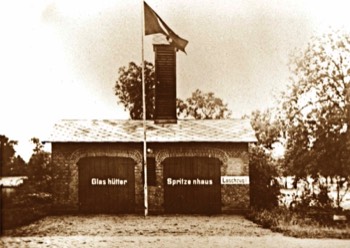  Das alte Spritzenhaus der freiwilligen Feuerwehr in Glashütte 