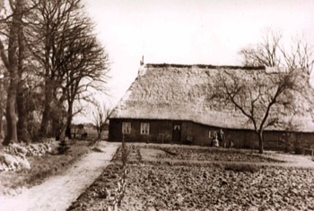  Ulzburger Str. 476 auf der Höhe Harkshörn. Bauernhaus 1930 erworben von Hans Heinrich Lönnies 