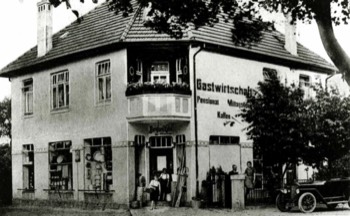  Kaufhaus und Gasthaus Kabel an der Segeberger Chaussee 